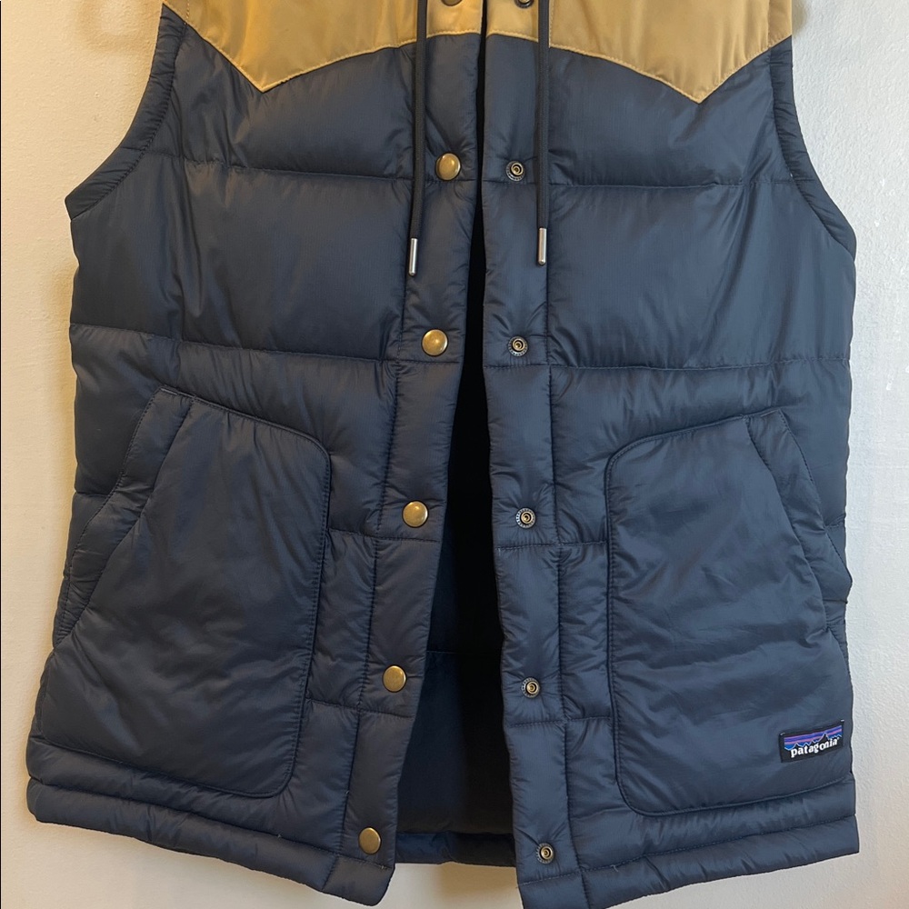PATAGONIA W'S BIVY HOODED VEST - Picture 3 of 12